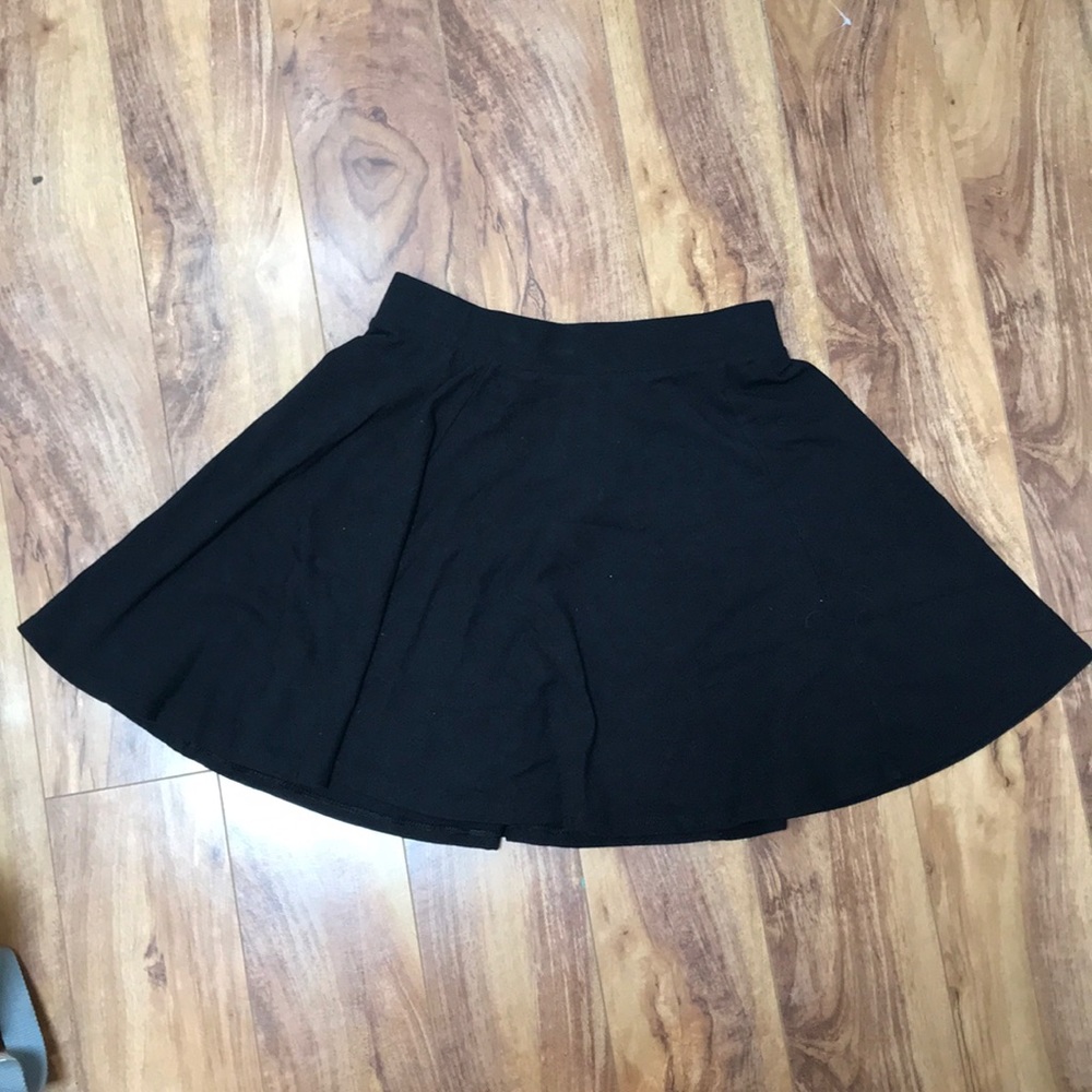 Black skater skirt